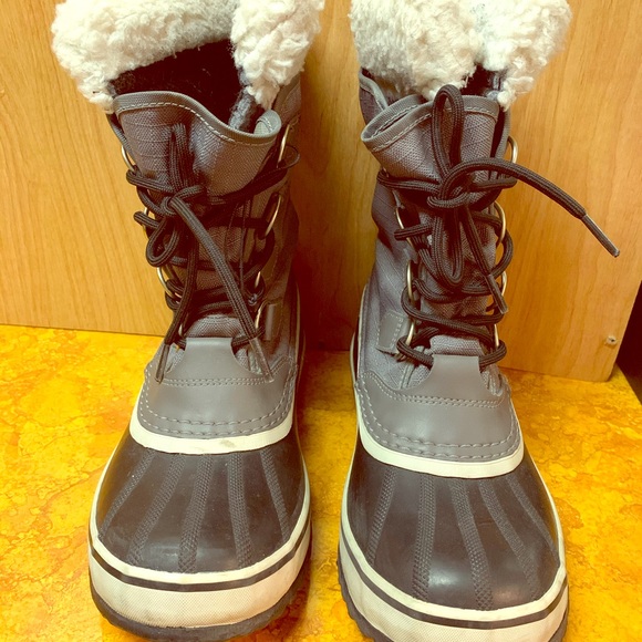 2/$60 Sorel winter boots - Picture 1 of 12